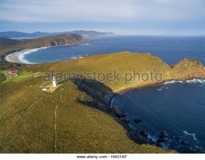 aerial-view-of-south-bruny-national-park-and-lighthouse-bruny-island-h4g1af